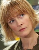 Claire Skinner